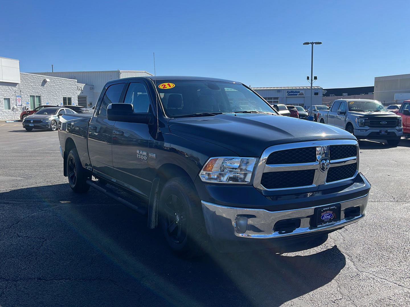 Used 2021 RAM 1500 Classic SLT image 7