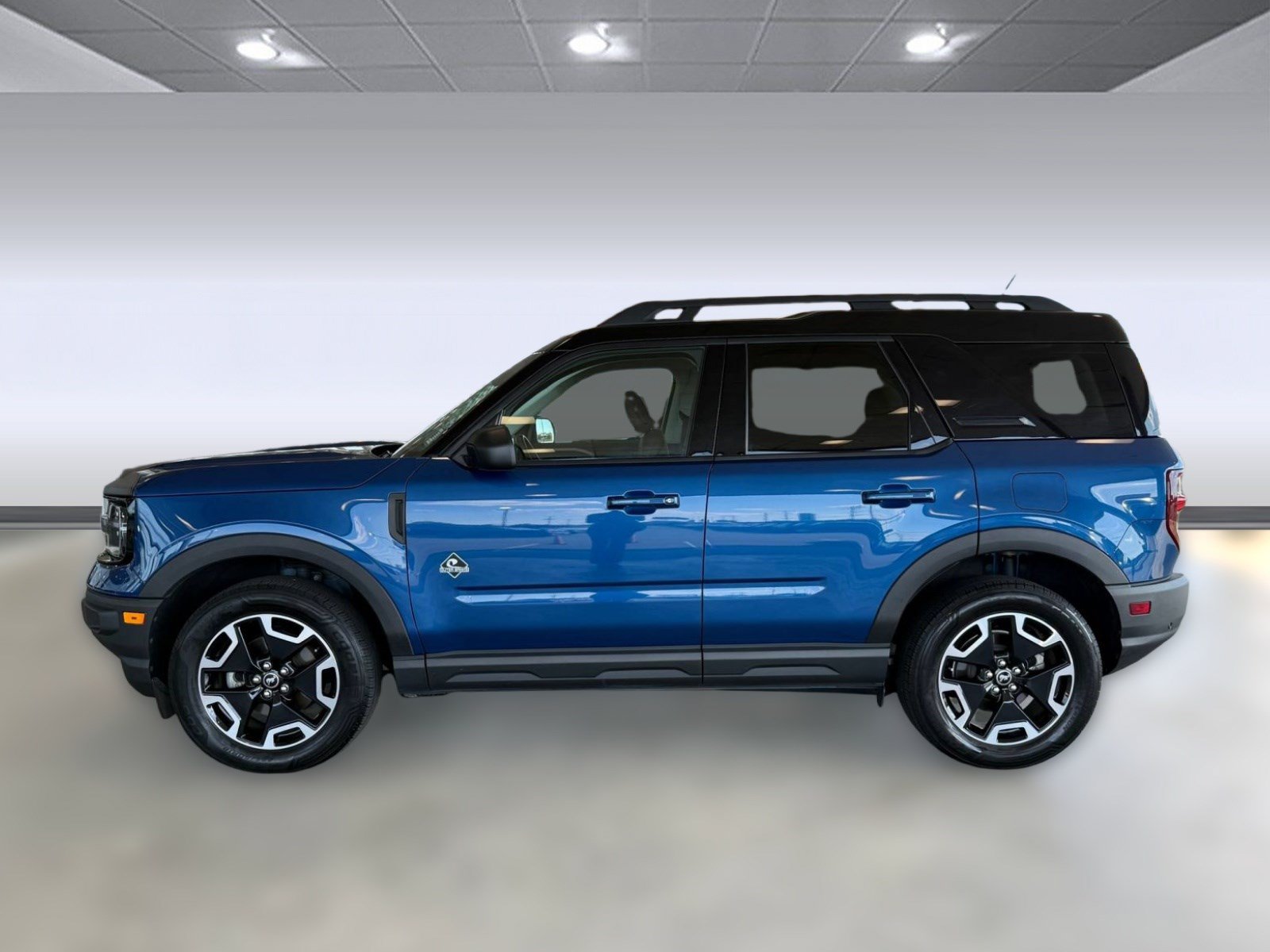 Certified 2024 Ford Bronco Sport Outer Banks AWD/4WD image 2