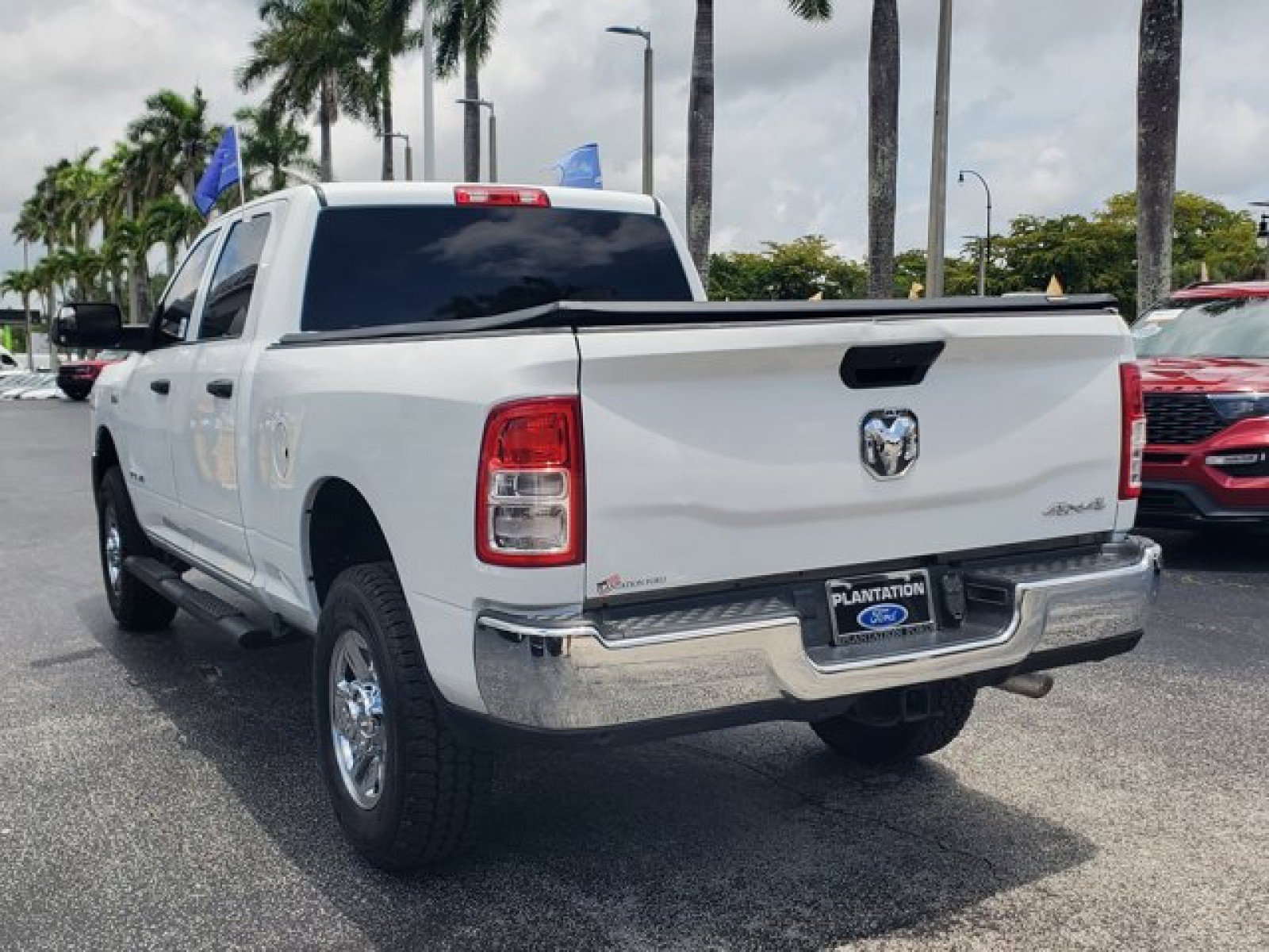 Used 2021 RAM 2500 Tradesman w/ Chrome Appearance Group AWD/4WD image 5