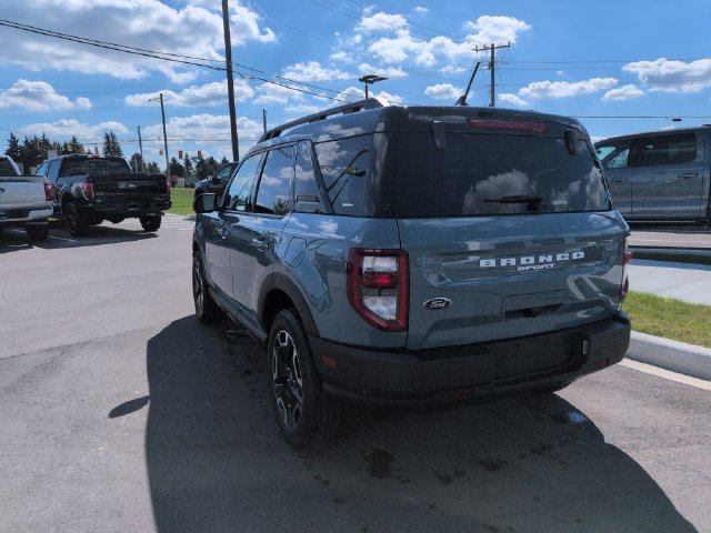 Certified 2022 Ford Bronco Sport Outer Banks AWD/4WD image 3