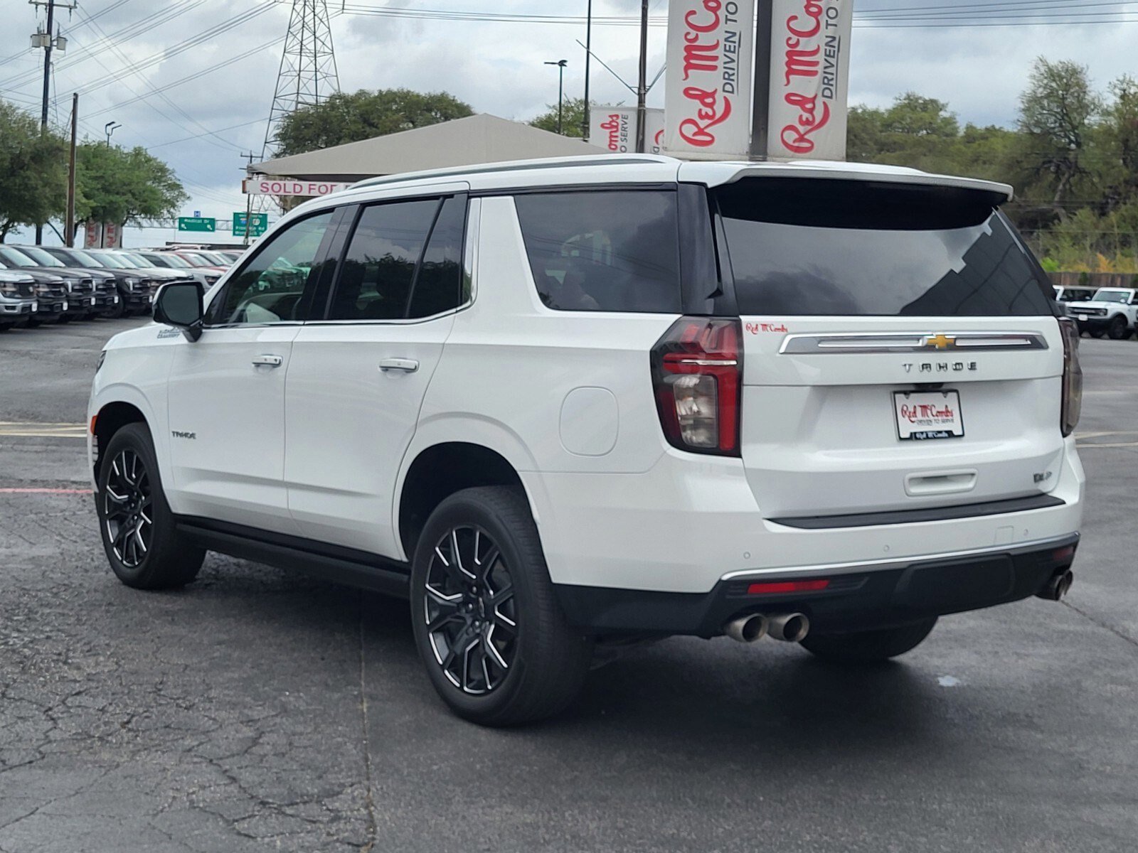 Used 2023 Chevrolet Tahoe High Country w/ Premium Package image 5
