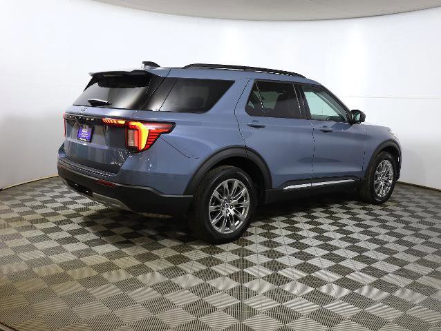 Certified 2025 Ford Explorer Active w/ Active Comfort Package image 4