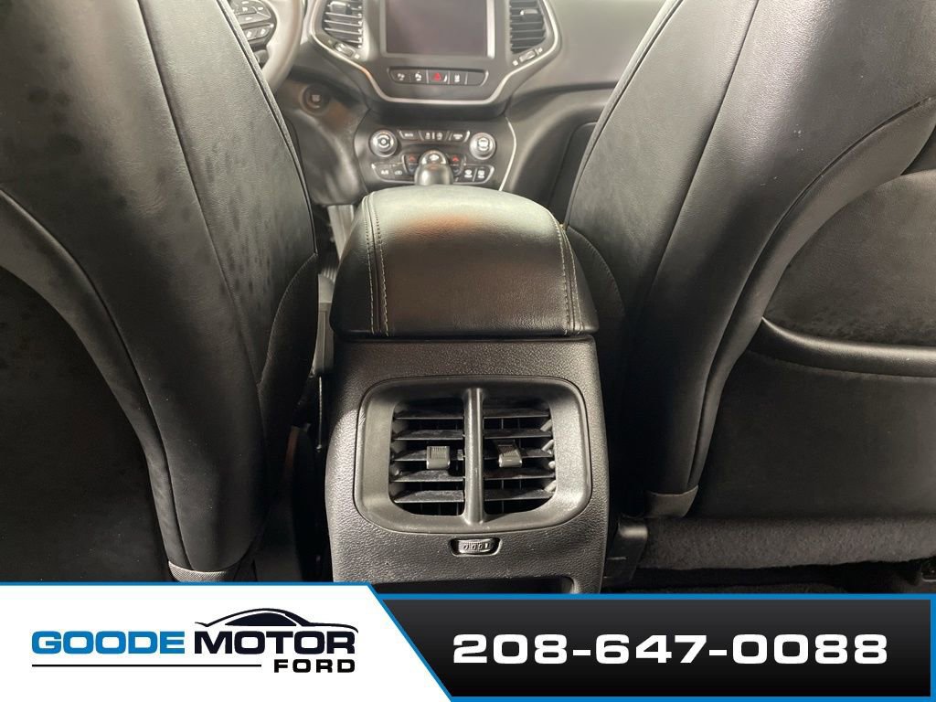 Used 2023 Jeep Cherokee Altitude Lux image 20