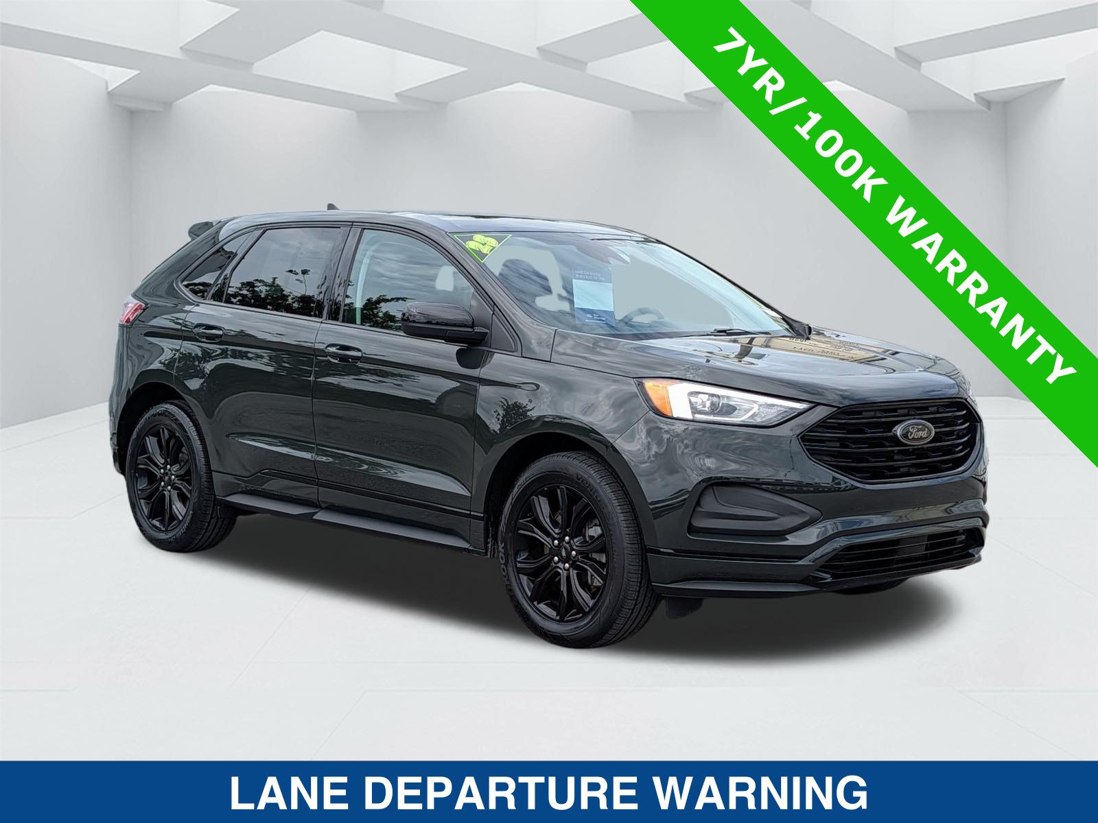 Certified 2023 Ford Edge SE w/ Black Appearance Package AWD/4WD image 3