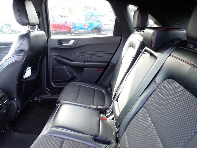 Certified 2024 Ford Escape ST-Line FWD image 12
