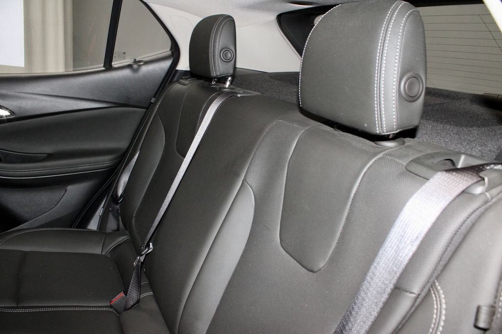 Used 2024 Buick Encore GX Sport Touring w/ Advanced Technology Package AWD/4WD image 21