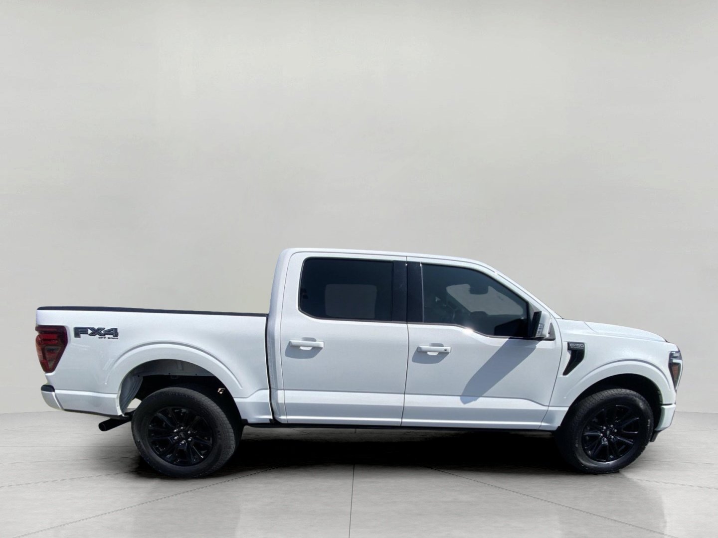 Certified 2024 Ford F150 Platinum w/ FX4 Off-Road Package AWD/4WD image 7