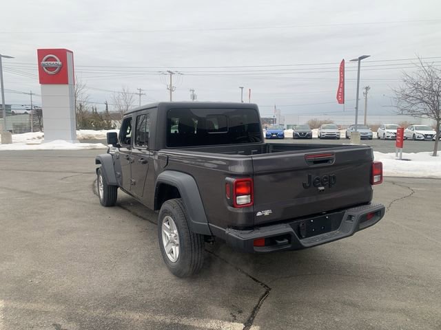 Used 2023 Jeep Gladiator Sport AWD/4WD image 5