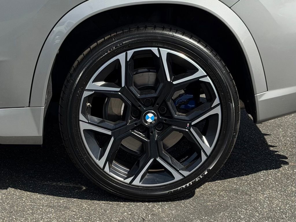 Used 2024 BMW X1 M35i w/ Premium Package image 12
