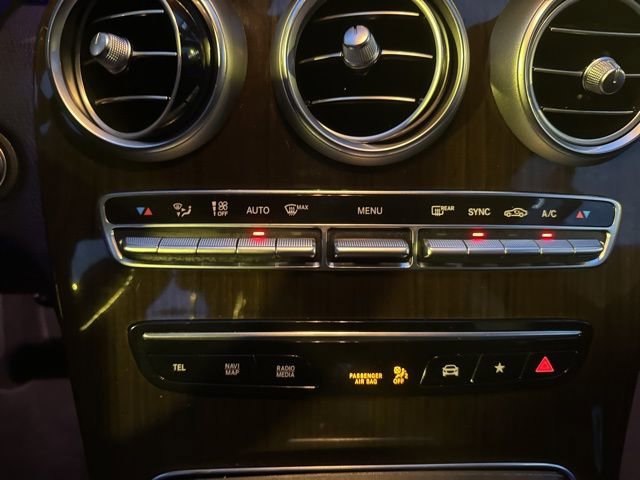 Used 2021 Mercedes-Benz GLC 300 4MATIC image 29