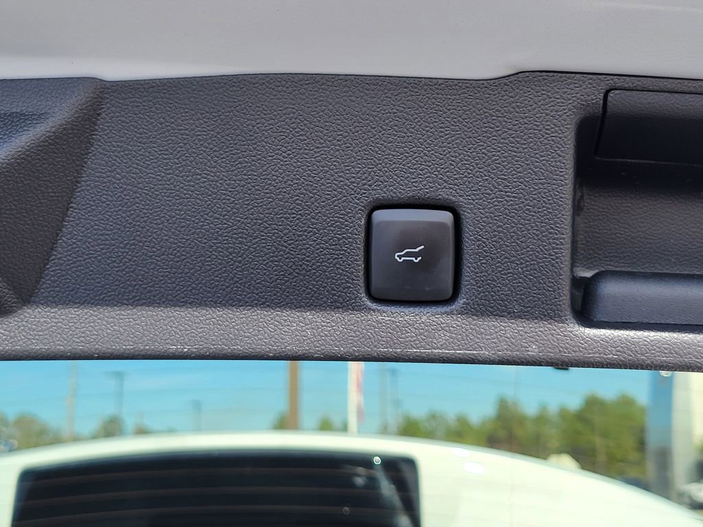 Certified 2025 Ford Escape SE w/ PHEV Premium Package image 14