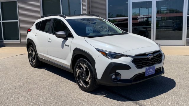 Used 2026 Subaru Crosstrek 2.5i Limited AWD/4WD image 4