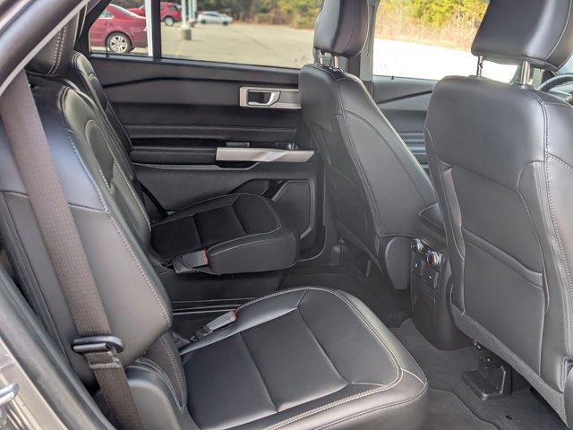 Certified 2023 Ford Explorer XLT w/ Equipment Group 202A image 37