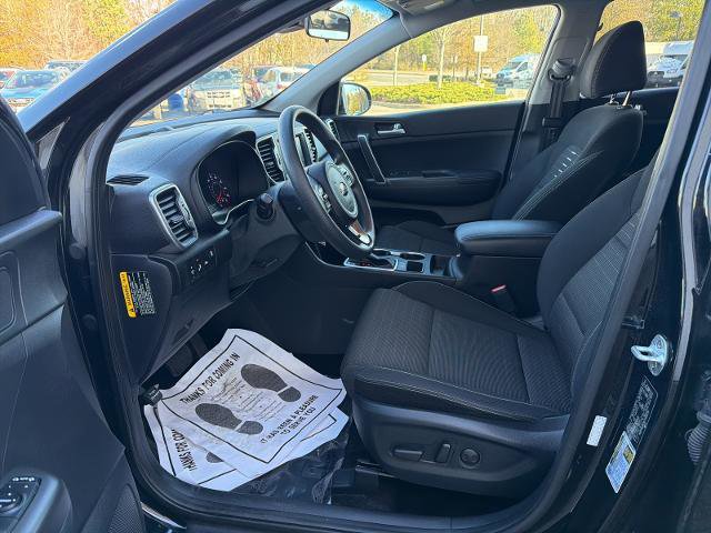 Used 2018 Kia Sportage LX w/ LX Technology Package image 29