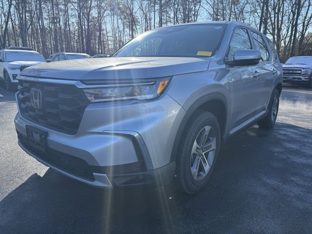 Used 2025 Honda Pilot EX-L image 1