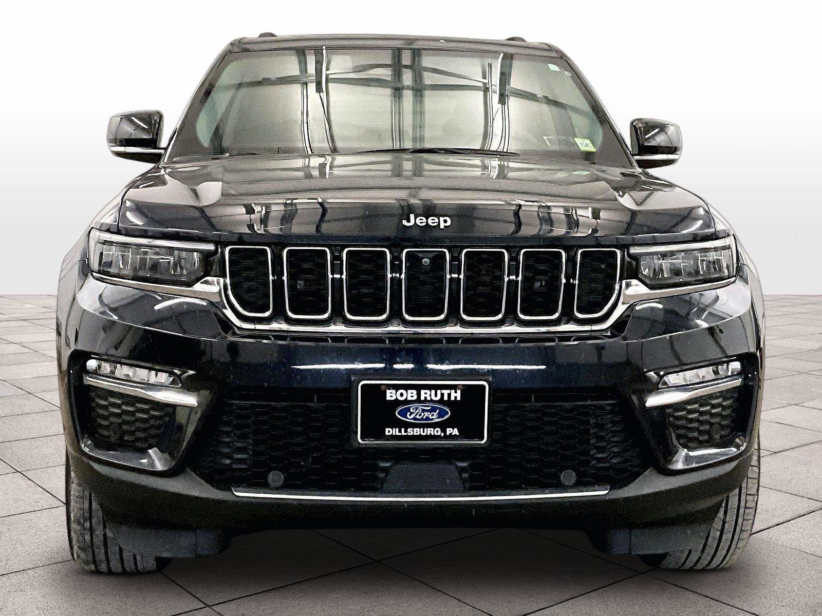 Used 2022 Jeep Grand Cherokee Limited 4xe w/ Luxury Tech Group II AWD/4WD image 3