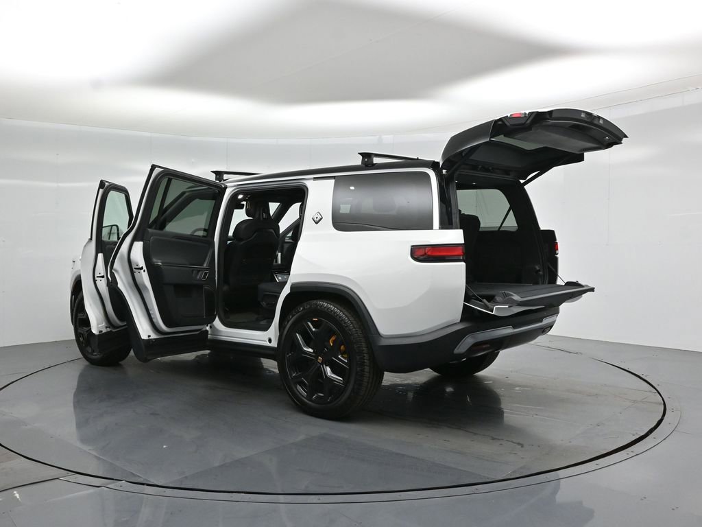 Used 2024 Rivian R1S Adventure AWD/4WD image 30