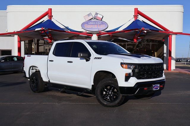 Used 2024 Chevrolet Silverado 1500 Custom Trail Boss w/ LPO, Dark Essentials Package image 1