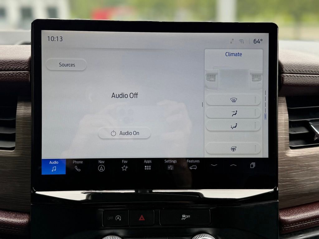 Certified 2024 Ford Expedition Limited image 17