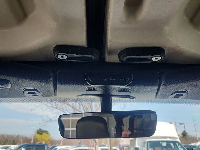 Used 2022 Jeep Wrangler Unlimited Rubicon w/ Cold Weather Group image 19