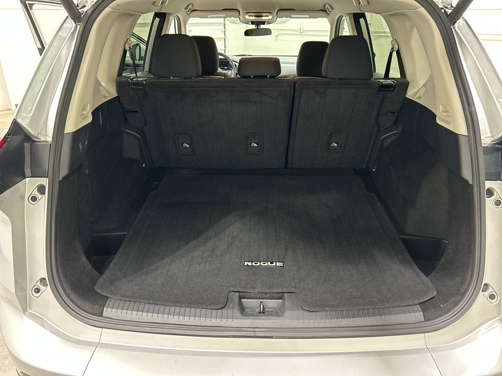 Used 2024 Nissan Rogue S FWD image 28