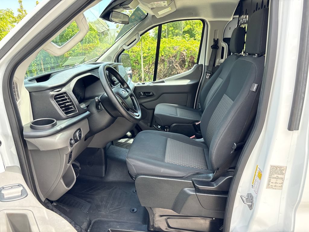Certified 2025 Ford Transit 250 Low Roof w/ Exterior Upgrade Package RWD image 28