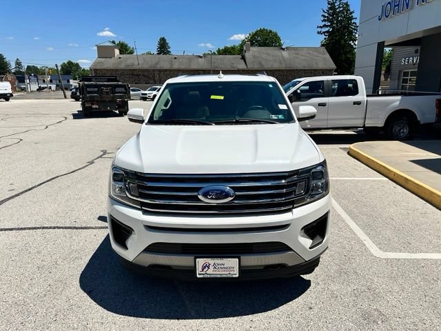 Certified 2020 Ford Expedition XLT w/ Equipment Group 202A AWD/4WD image 2