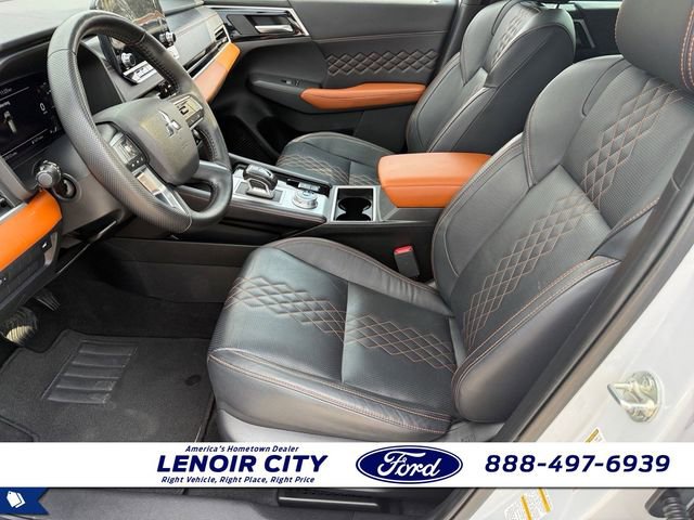 Used 2022 Mitsubishi Outlander SEL image 10