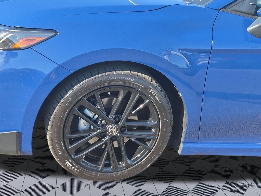 Used 2025 Toyota Camry SE FWD image 27