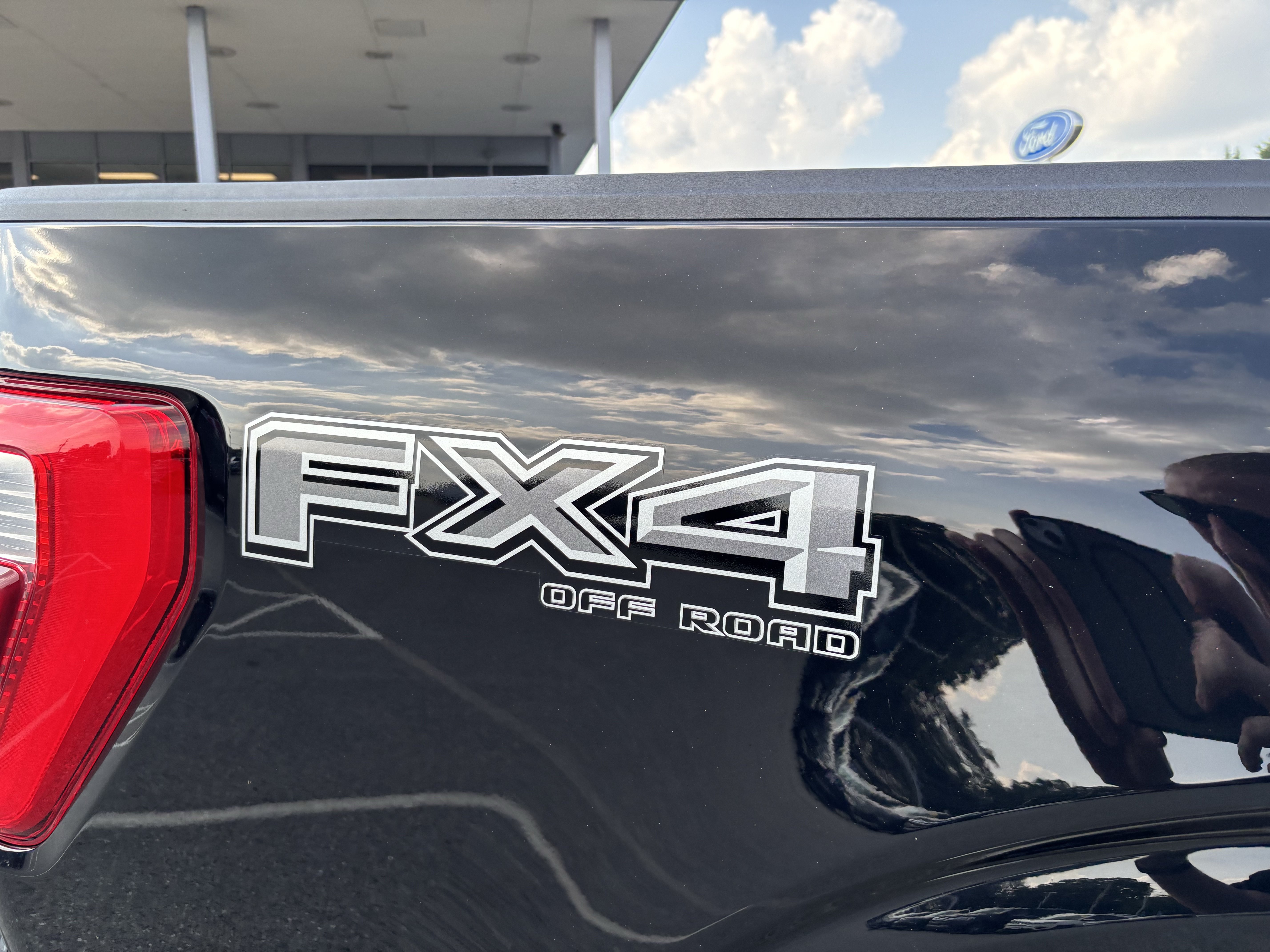Certified 2023 Ford F150 Lariat w/ Equipment Group 502A High AWD/4WD image 37