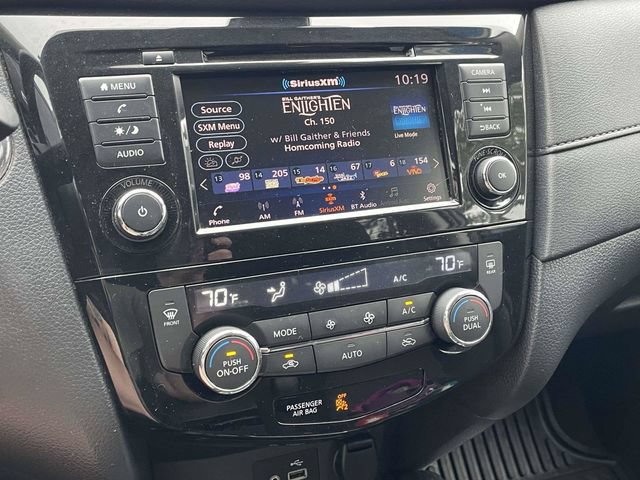 Used 2020 Nissan Rogue SV FWD image 12