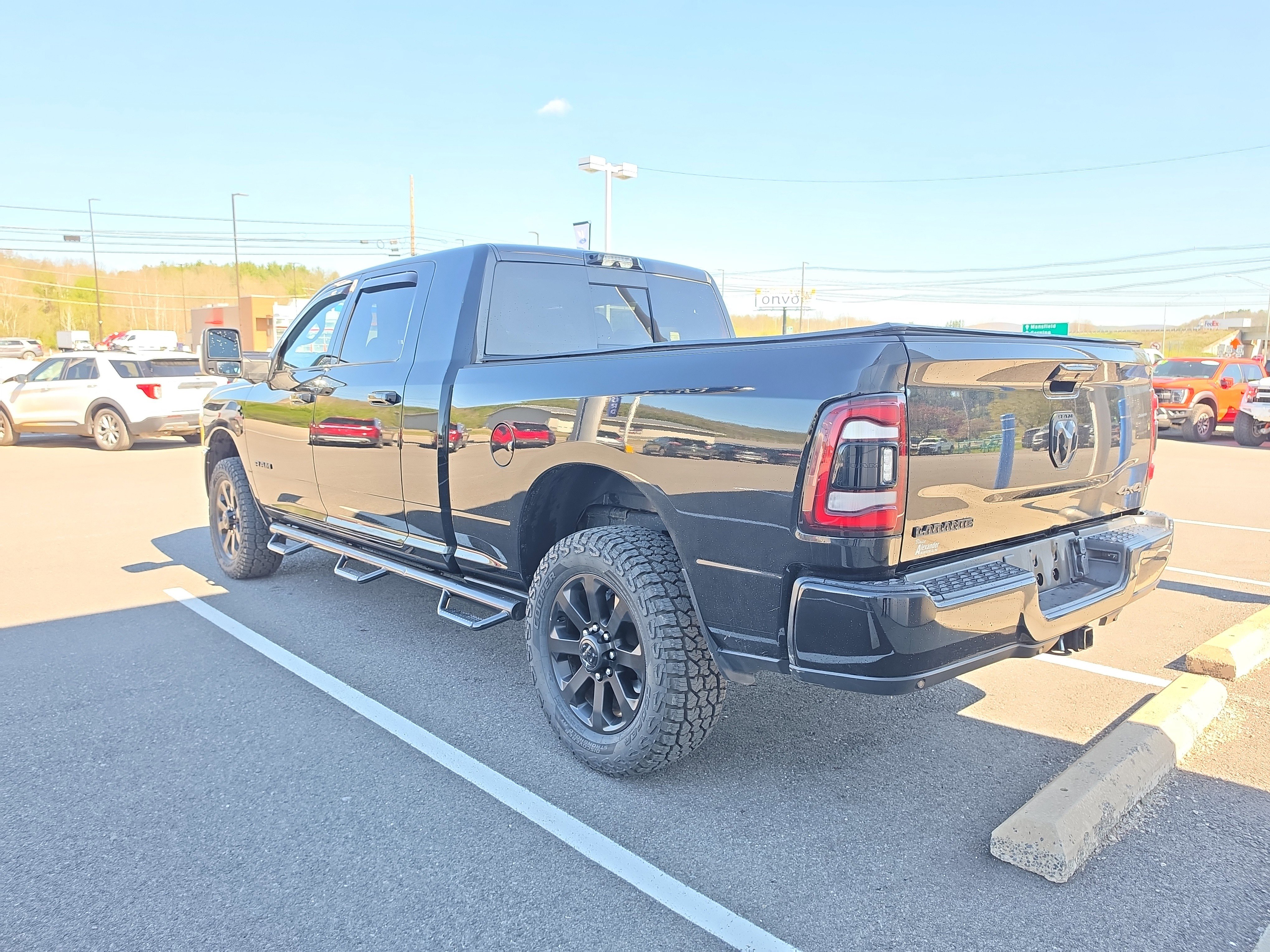 Used 2024 RAM 2500 Laramie w/ Night Edition AWD/4WD image 6