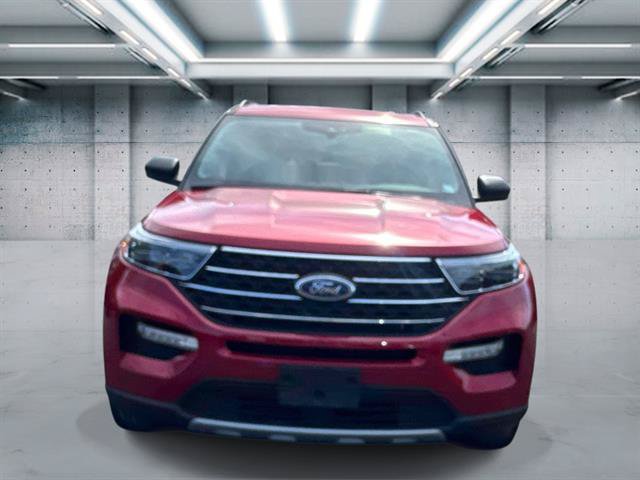 Certified 2023 Ford Explorer XLT w/ Equipment Group 202A AWD/4WD image 3