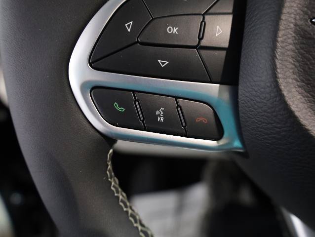 Used 2022 Chrysler Pacifica Touring-L w/ Uconnect Theater Family Group AWD/4WD image 23