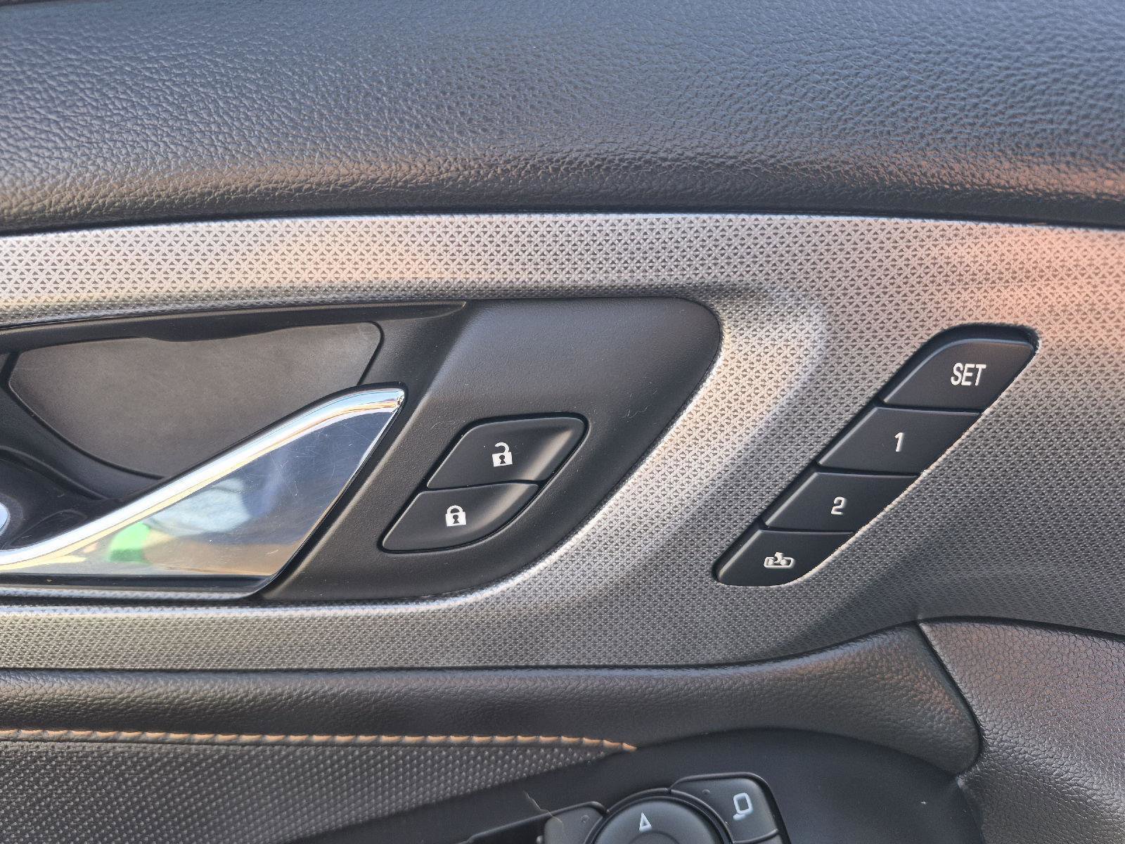 Used 2019 Chevrolet Traverse Premier image 12