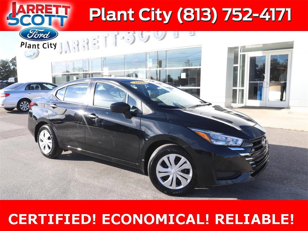 Used 2025 Nissan Versa S w/ Trunk Package image 7