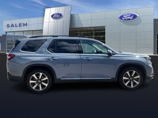 Used 2023 Honda Pilot Elite image 2