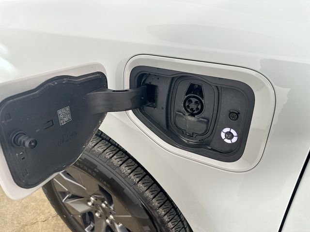 Certified 2024 Ford F150 Lightning Lariat image 35