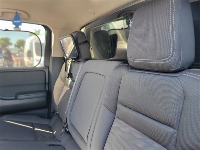 Used 2022 Nissan Frontier SV w/ Technology Package image 8