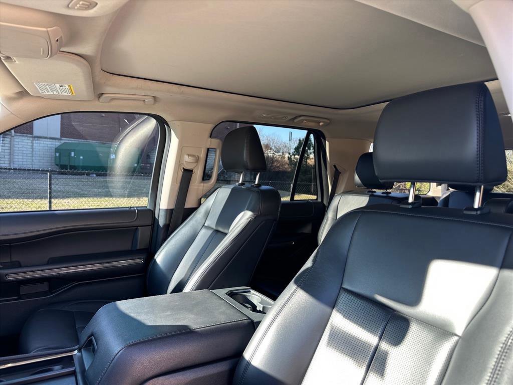 Certified 2022 Ford Expedition XLT image 12
