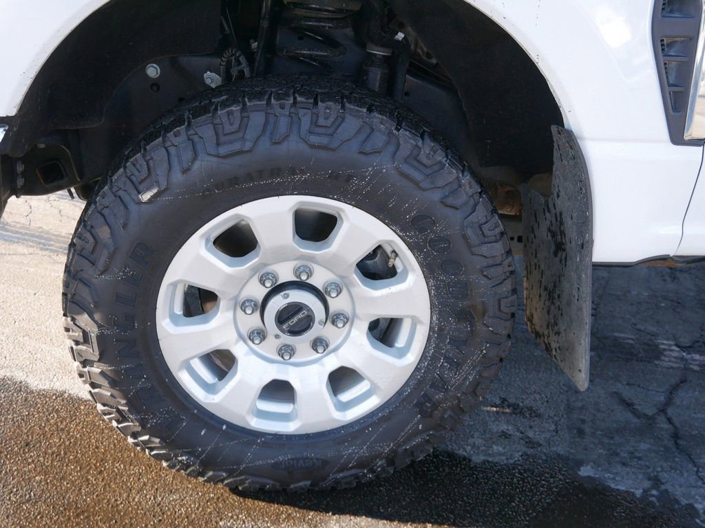 Certified 2024 Ford F350 XLT w/ FX4 Off-Road Package image 6