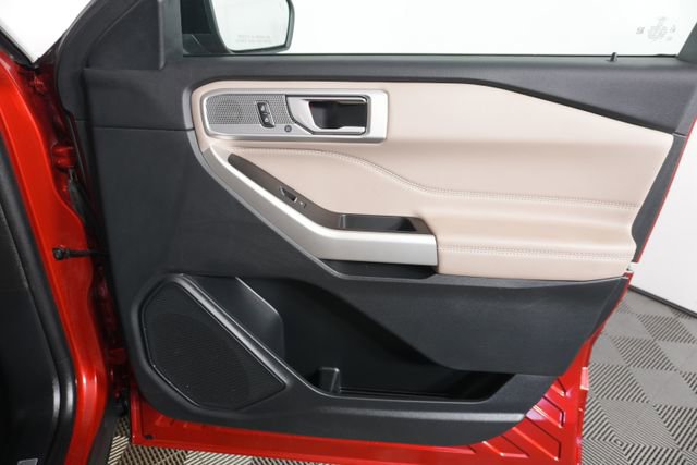 Certified 2021 Ford Explorer Limited w/ Hybrid Equipment Group 310A image 30