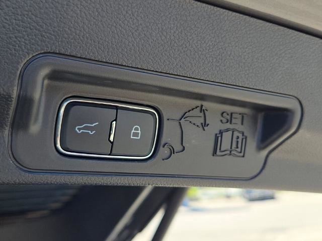 Certified 2025 Ford Explorer ST-Line w/ Premium Package image 16