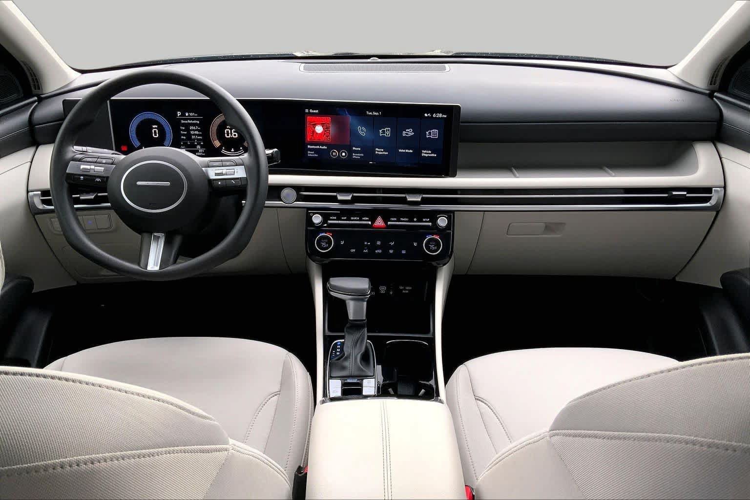 Used 2025 Hyundai Tucson SEL FWD image 16