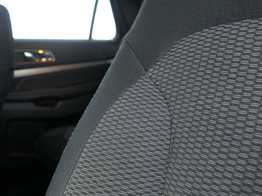Certified 2018 Ford Explorer XLT w/ Equipment Group 201A FWD image 15