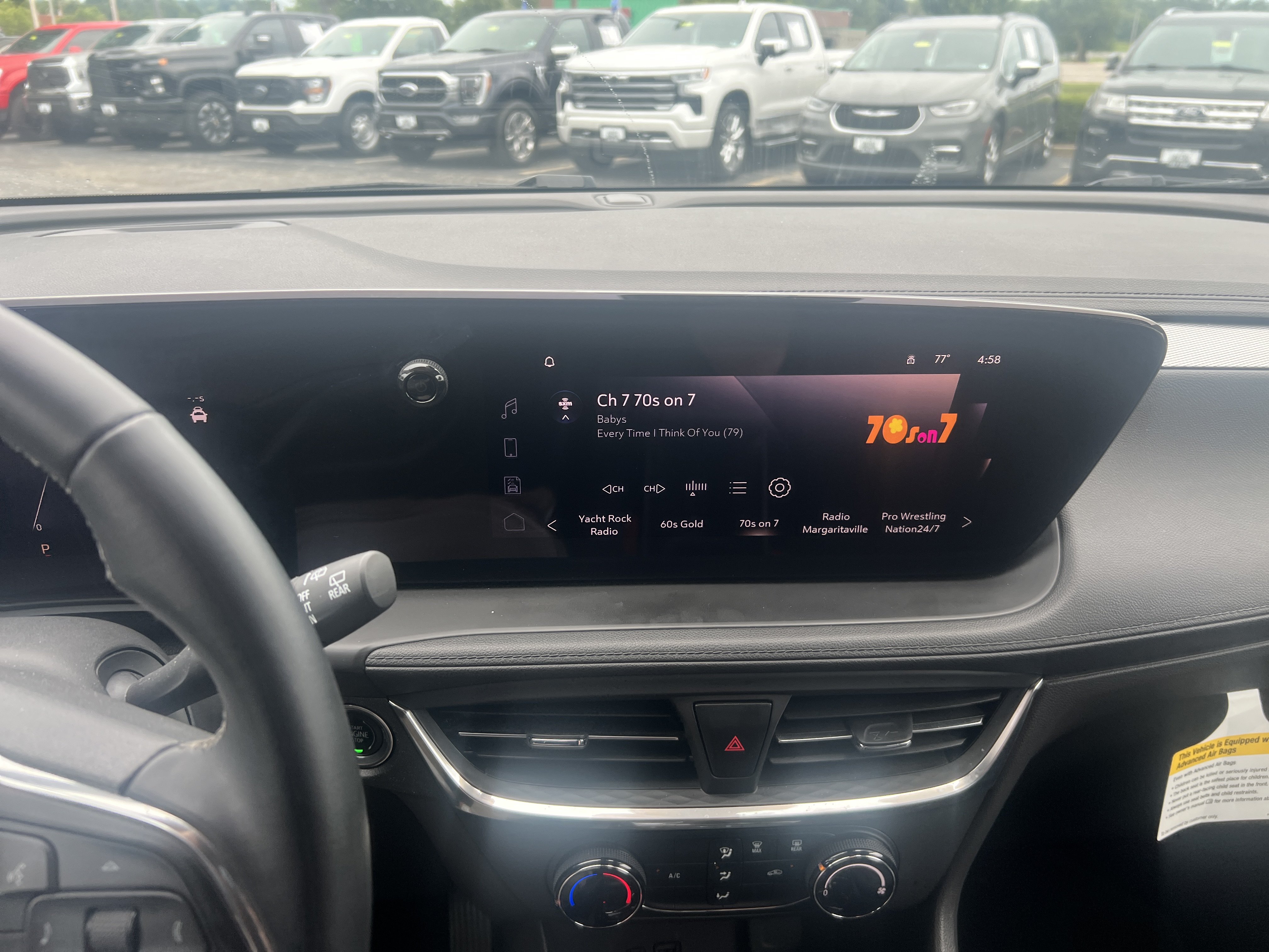 Used 2024 Buick Encore GX Preferred FWD image 11