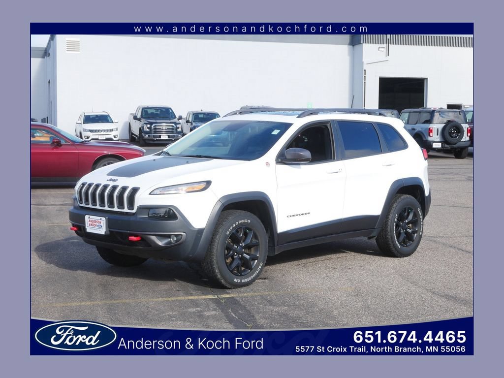 Used 2018 Jeep Cherokee Trailhawk AWD/4WD image 1