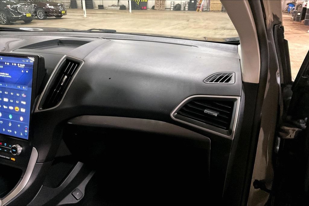 Certified 2024 Ford Edge SEL AWD/4WD image 15