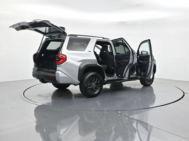 Used 2025 Toyota 4Runner SR5 AWD/4WD image 52