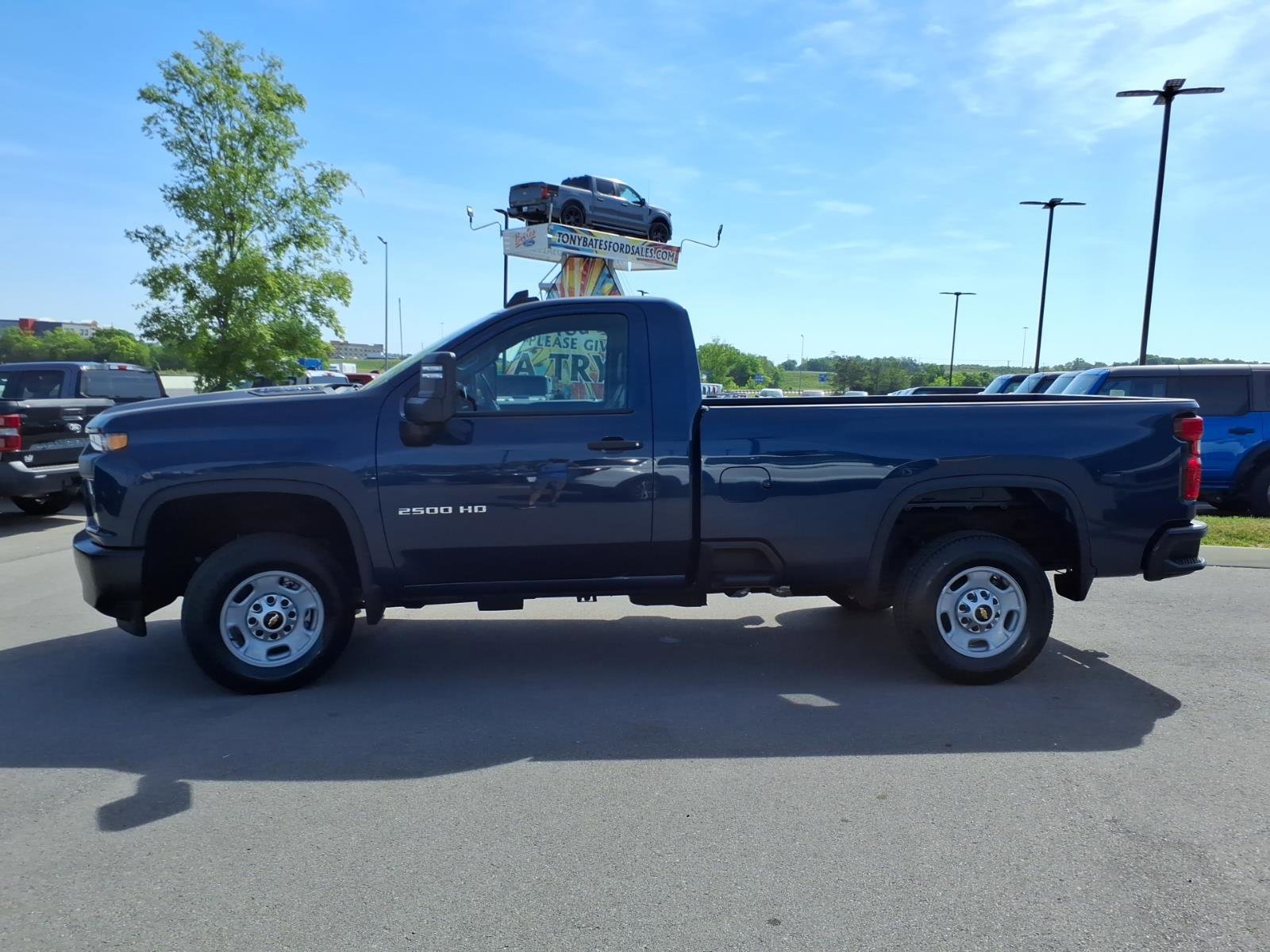 Used 2021 Chevrolet Silverado 2500 W/T w/ WT Convenience Package image 2